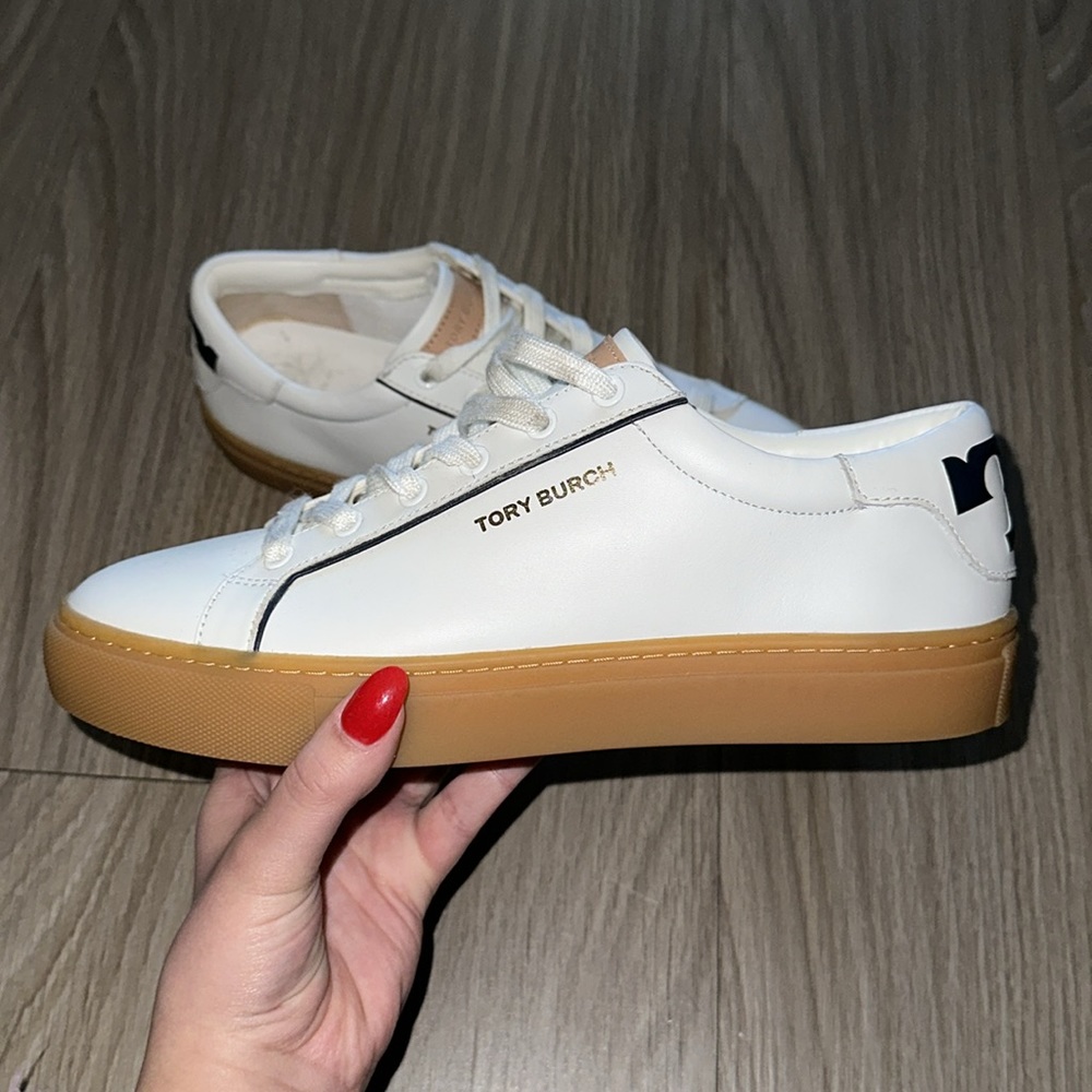 BRAND NEW TORY BURCH LEATHER UPPER SNEAKERS